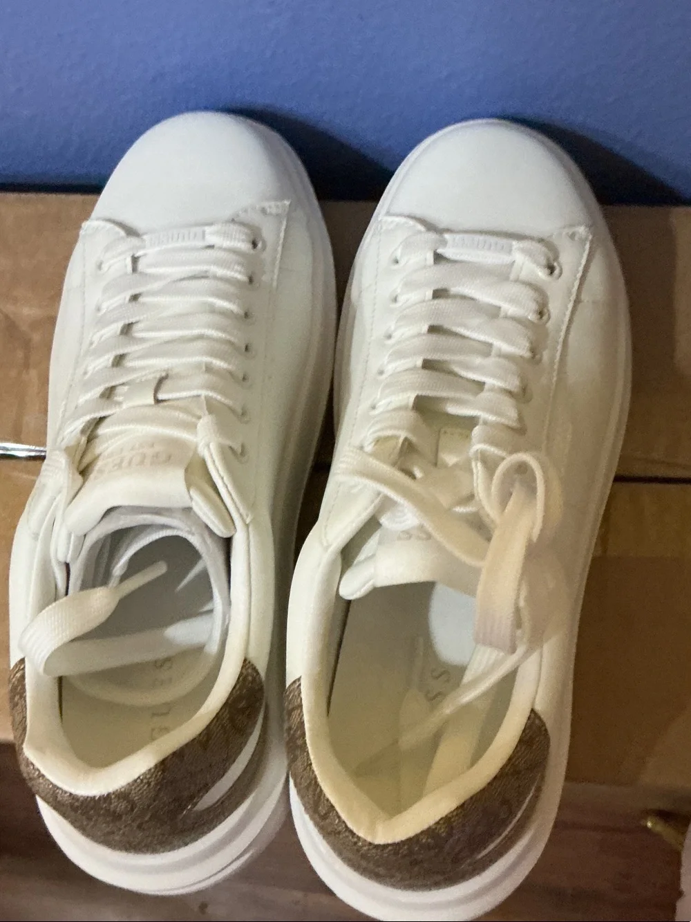 GUESS White Platform Sneakers with Brown Logo Heel 7.5 Nwb